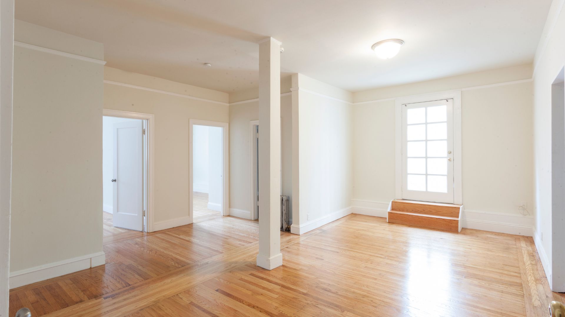 Appartamento ristrutturato con parquet dopo ristrutturazione appartamenti a Rivoli