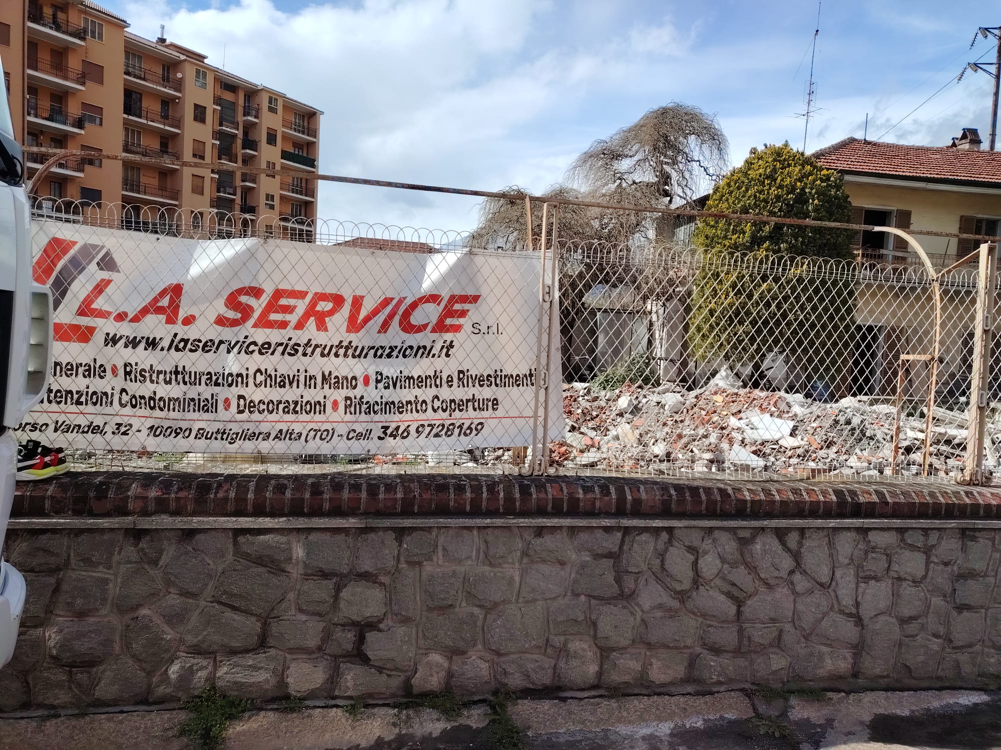 Tetto impermeabilizzato con sistema a fiamma completato da L.A. Service
