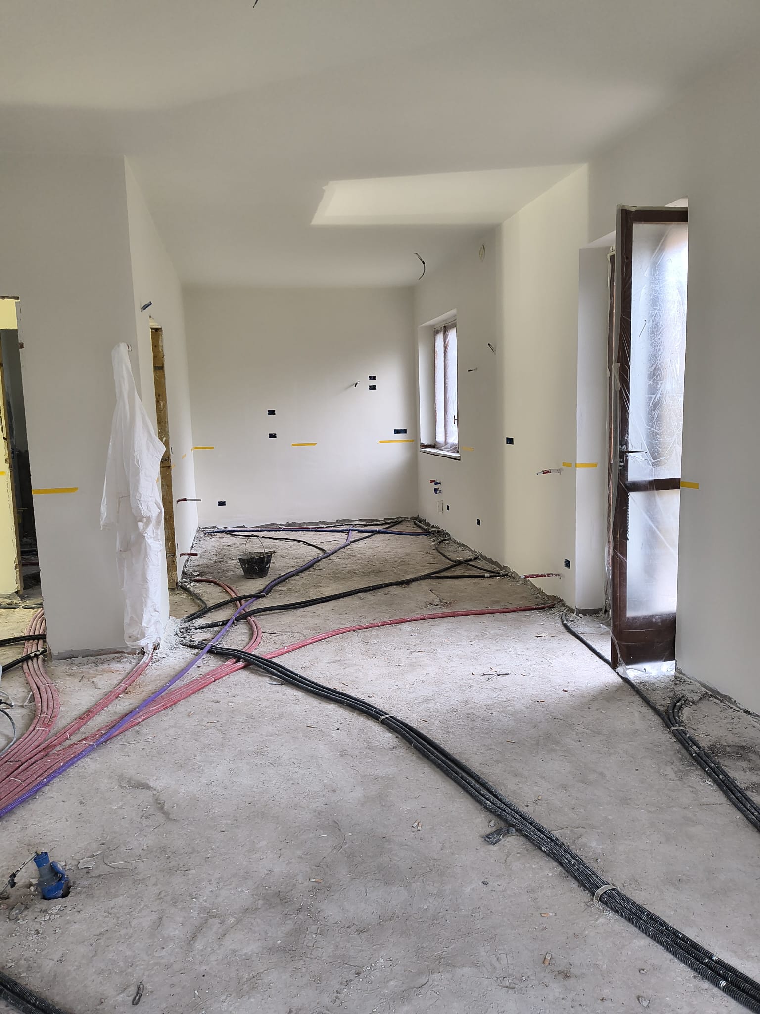 Fasi di cantiere e impianti in corso per ristrutturazione appartamenti a Rivoli